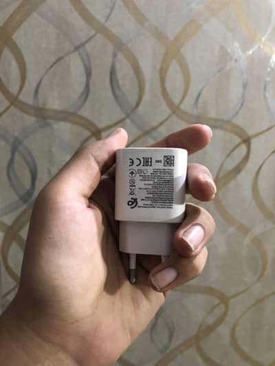 I am salling Samsung a plus charger