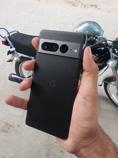 Google Pixel 7 Pro. waterpack dual sim pta approved 10/10 condition
