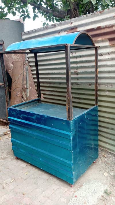 Counter for sale just 20000 10/10 condition new o. 3.2. 2.4. 6.6. 9.2.4.8