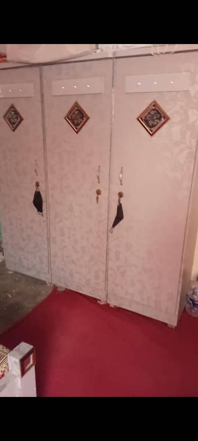 BEDROOM SET