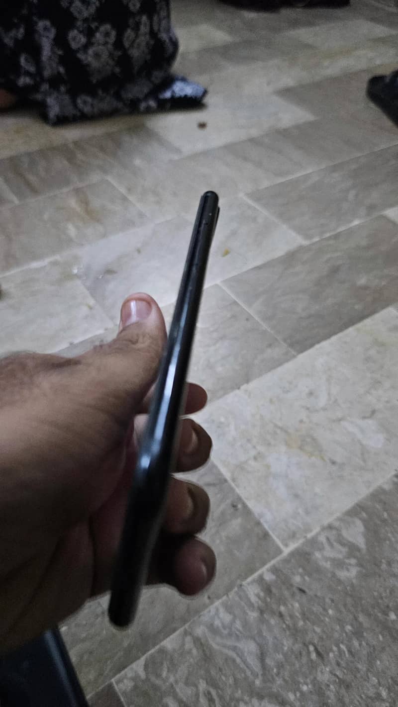 Apple iPhone 7 Plus 2