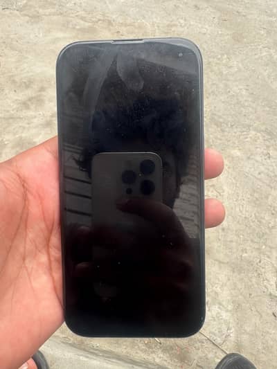 Apple iPhone 16