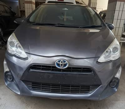 Toyota Aqua 2015 Family used Car
