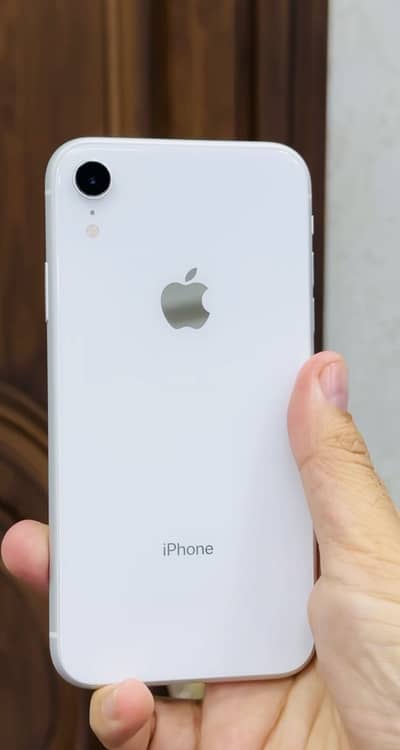 Apple iPhone XR
