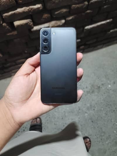 Samsung Mobile S22 Water pack ha