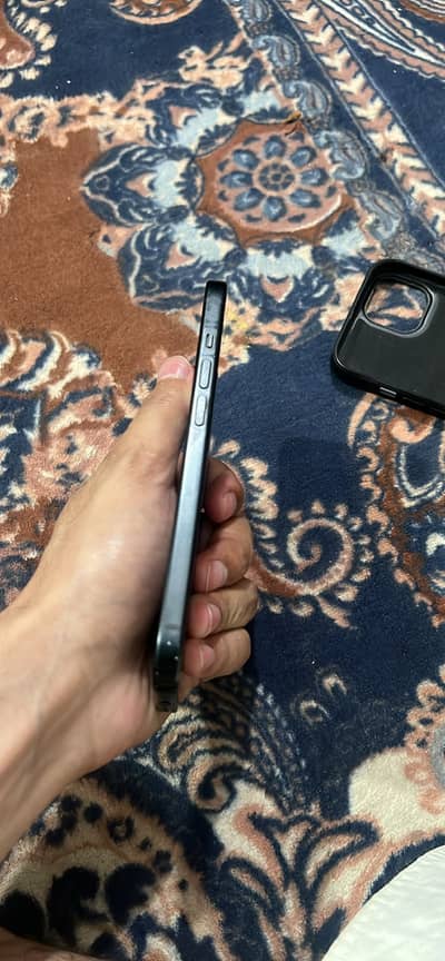 Apple iPhone 15