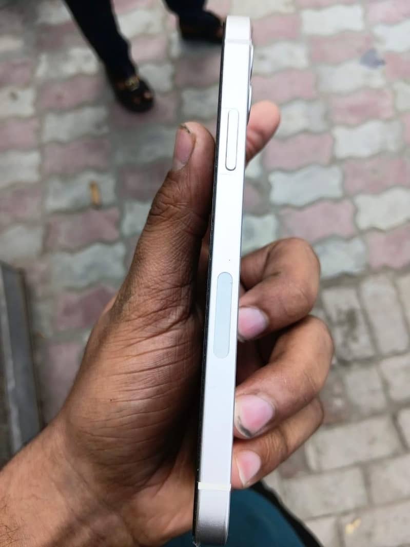 iPhone 12 2