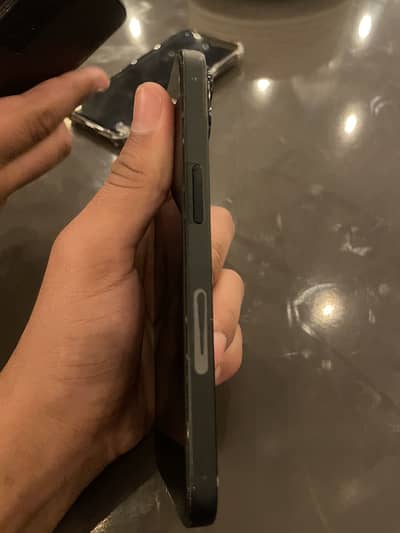 Apple iPhone 14