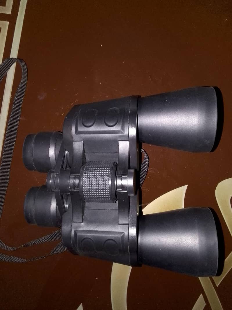 binoculars 0