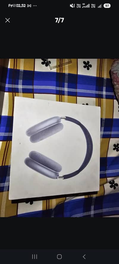 airpod max 10/10 conditon only box open