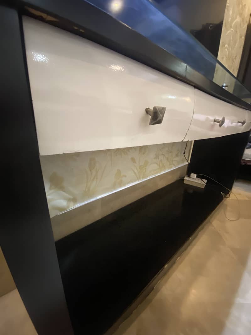 Tv console 2