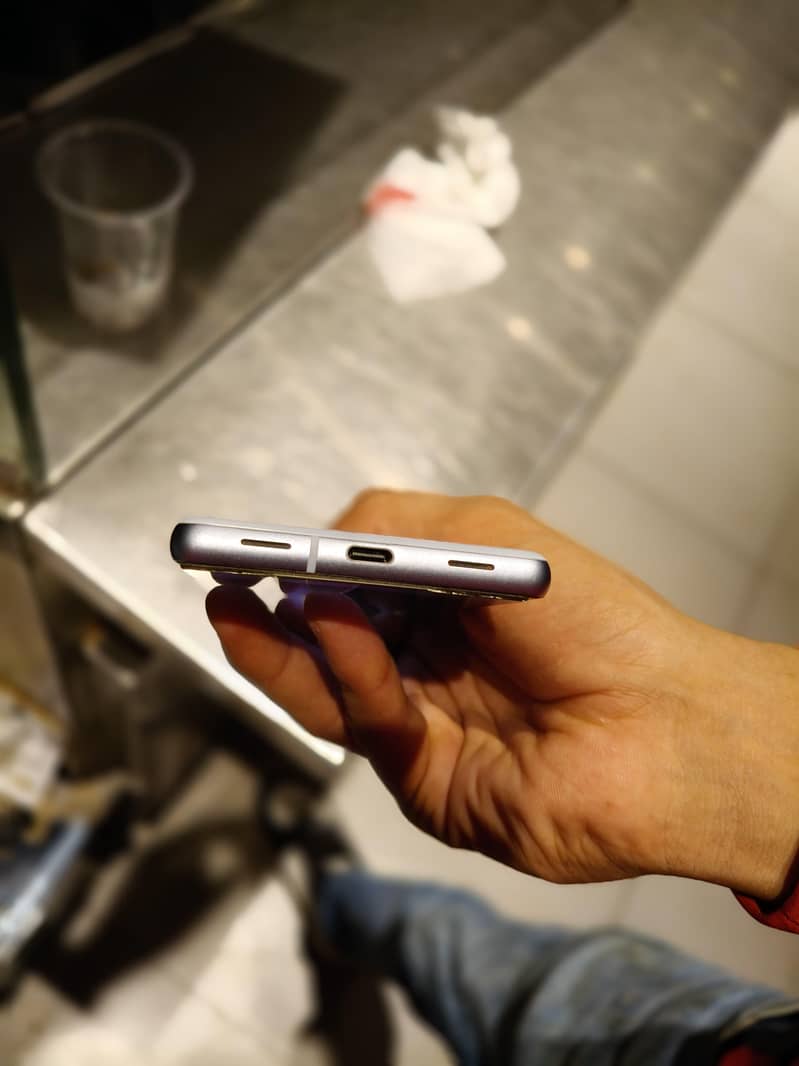 Google Pixel 7a 1