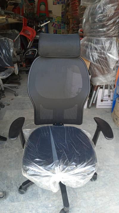 office chairs and plastic chairs 03446051953