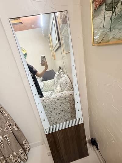Full mirror
