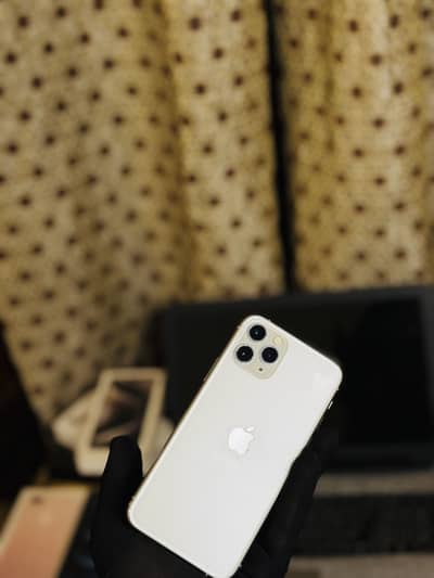 Apple iPhone 11 Pro factory unlocked