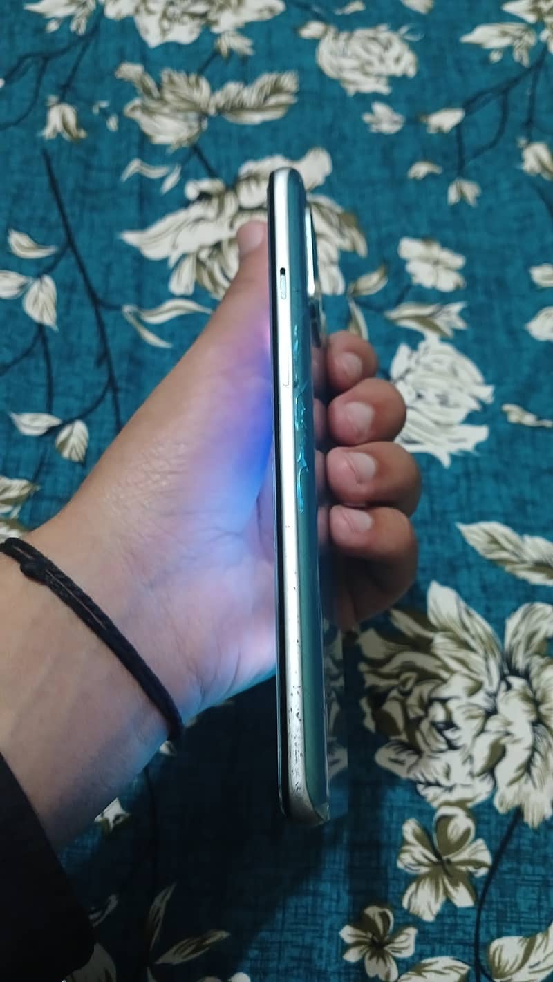 One Plus 8T 1