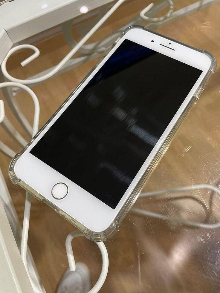Apple iPhone 8 Plus 0