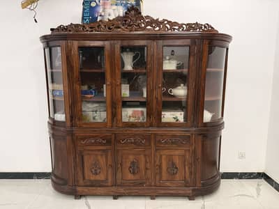 Crockery Showcase