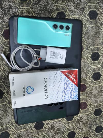 Tecno CAMON 40 8 / 256
