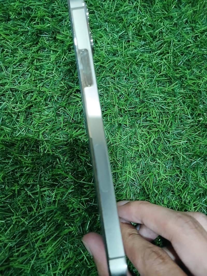 Iphone 12 pro 1
