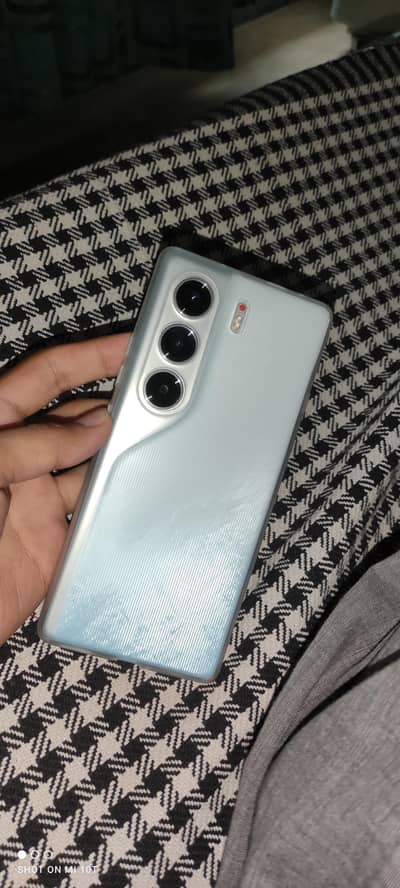 Tecno CAMON 40