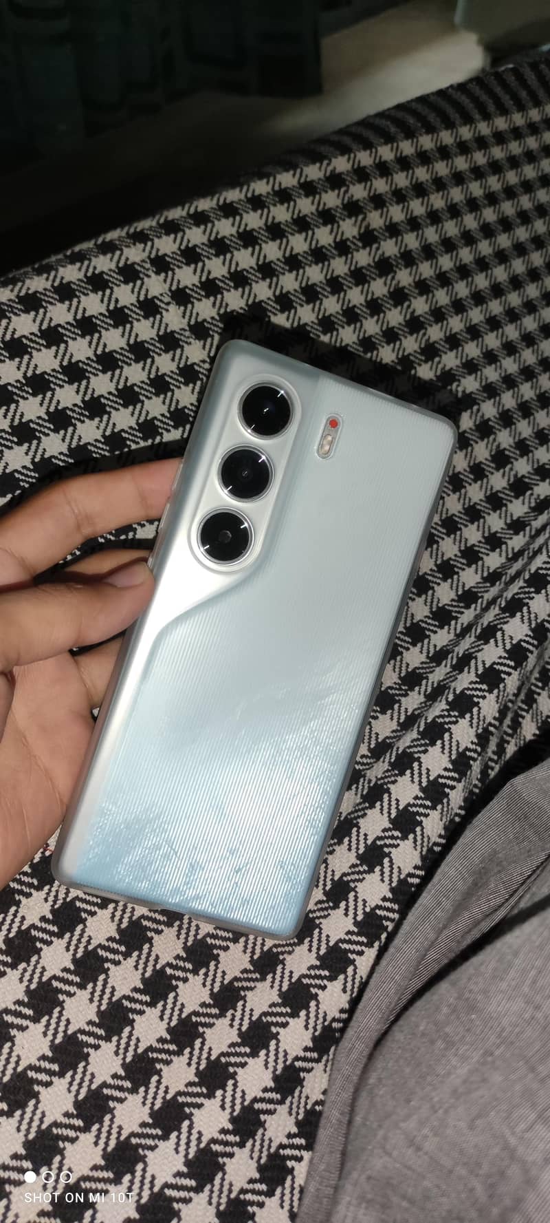 Tecno CAMON 40 0