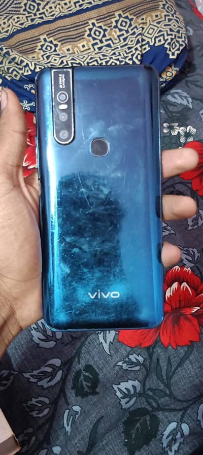 Vivo V15