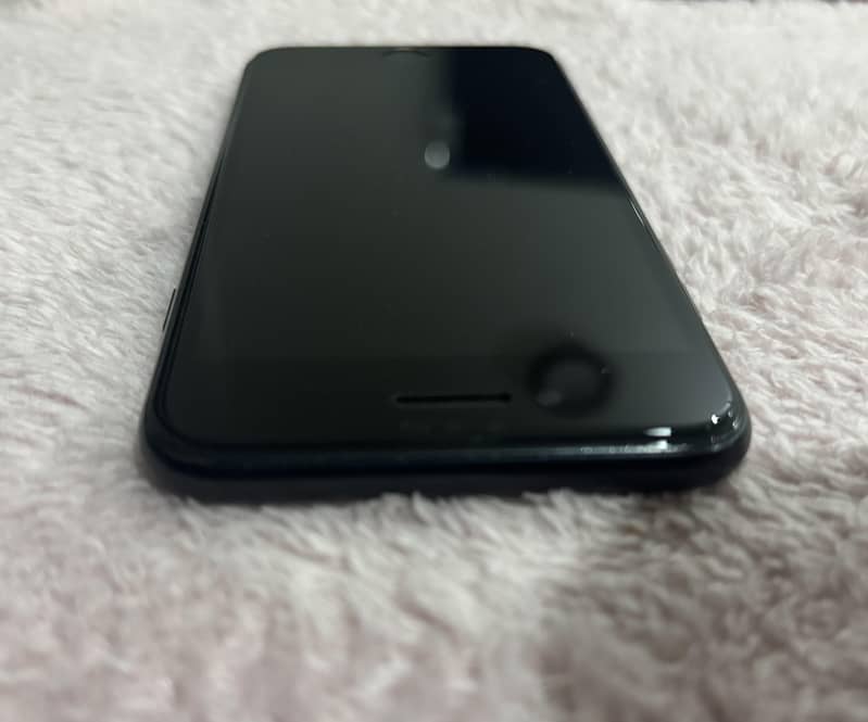 Apple iPhone SE 3