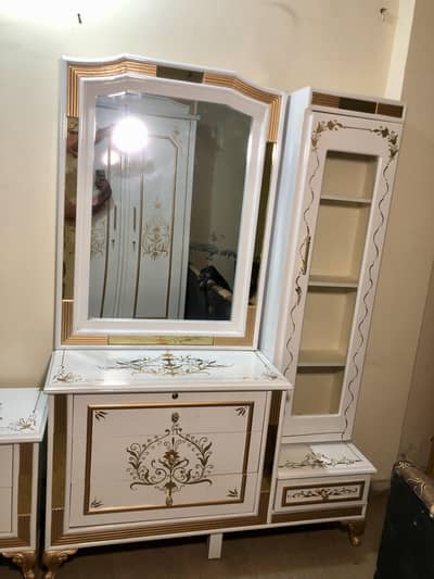 Brand New Luxury Wooden Bedroom Furniture Set – White & Golden CLR