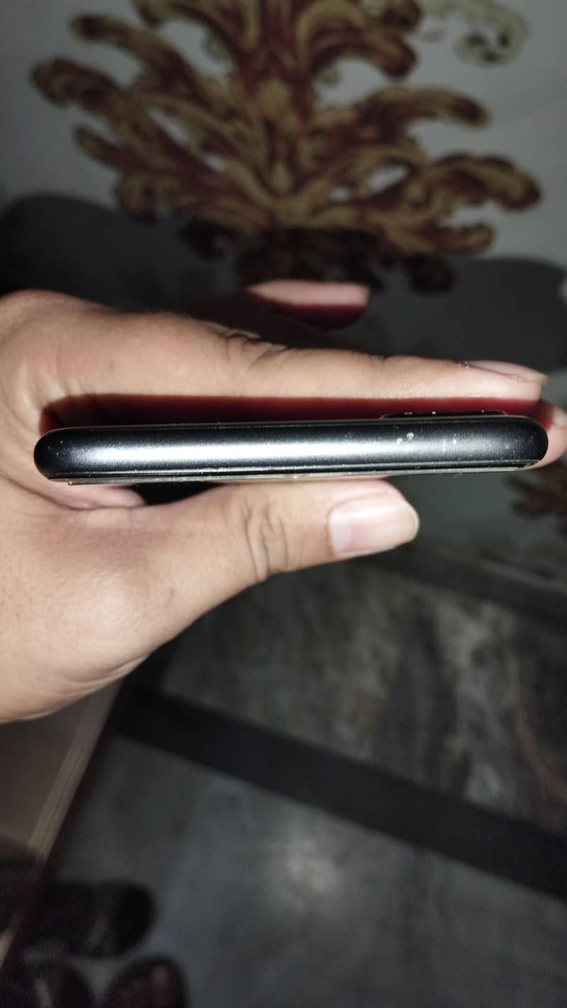 Apple iPhone 8 Plus 6