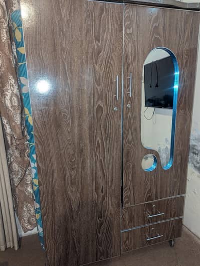 Slightly Used Almirah for sale | Fresh condition