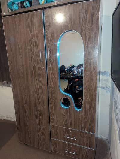 slightly used Almirah for sale