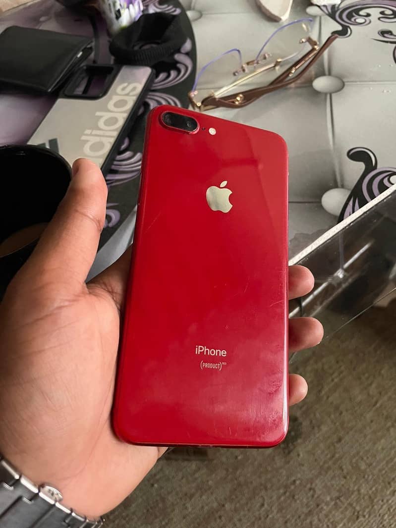 Apple iPhone 8 Plus 0