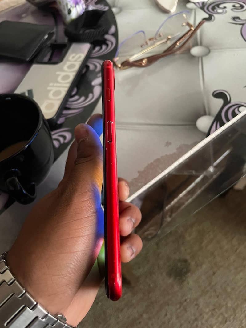 Apple iPhone 8 Plus 1