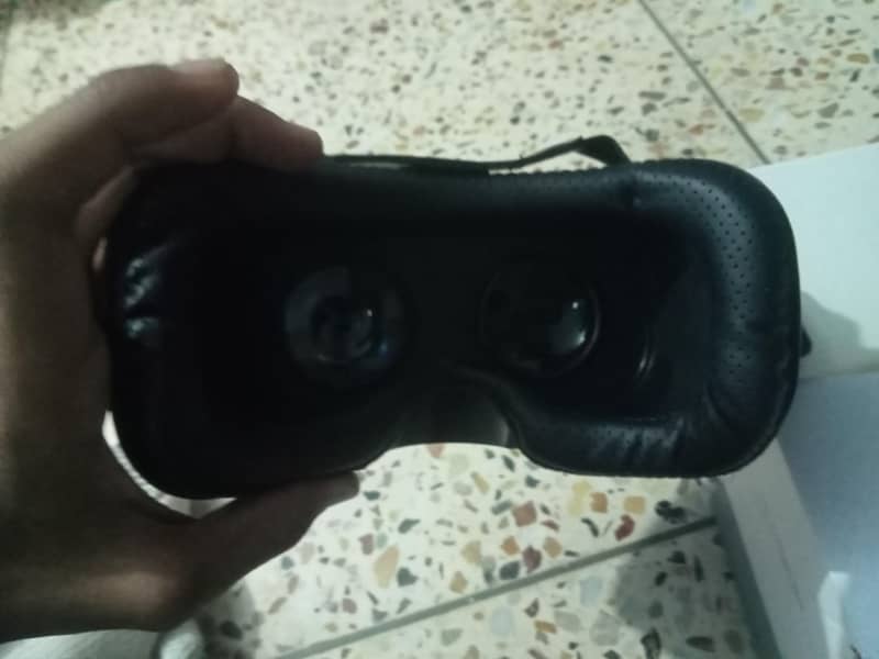 vr virtual reality headset 3