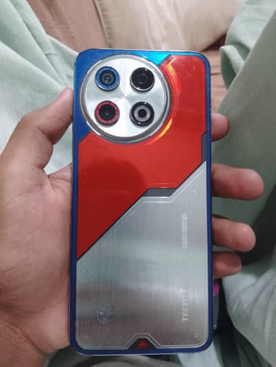 Tecno SPARK 30 Pro Box + Charger avalible