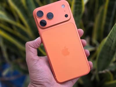 Apple iPhone 17 Pro Max with box cable