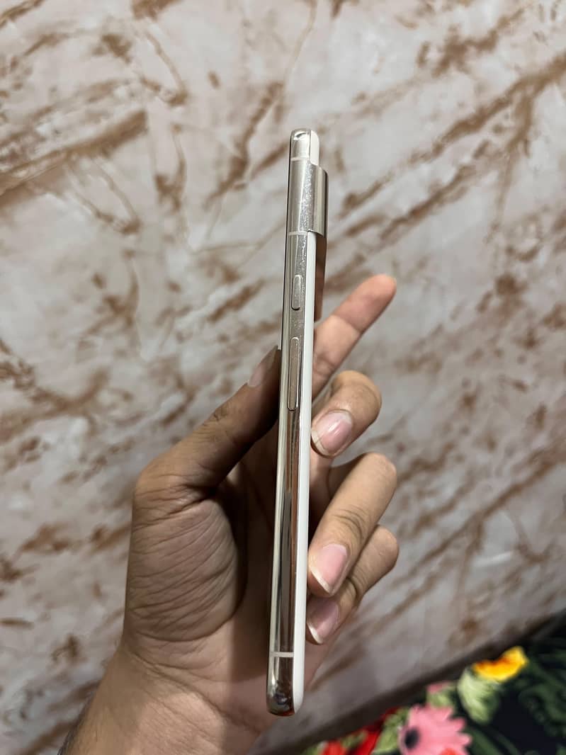 Google Pixel 8 Pro 5