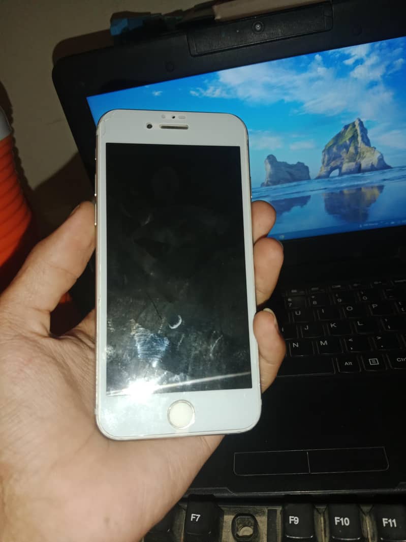 Apple iPhone 7 1