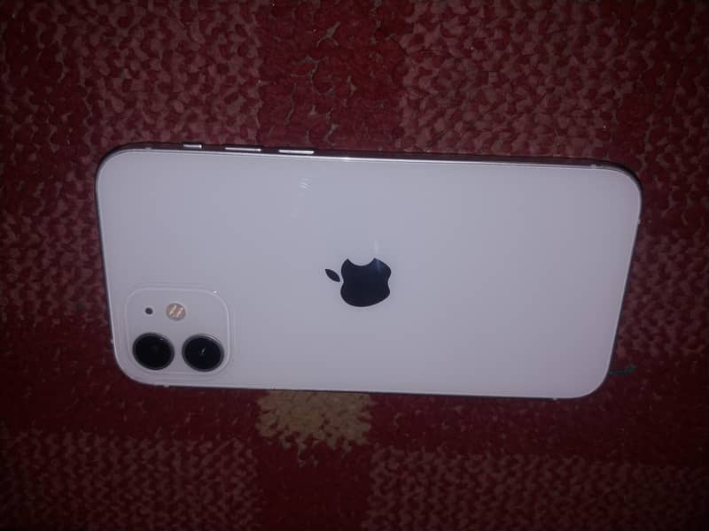 Apple iPhone 12 10