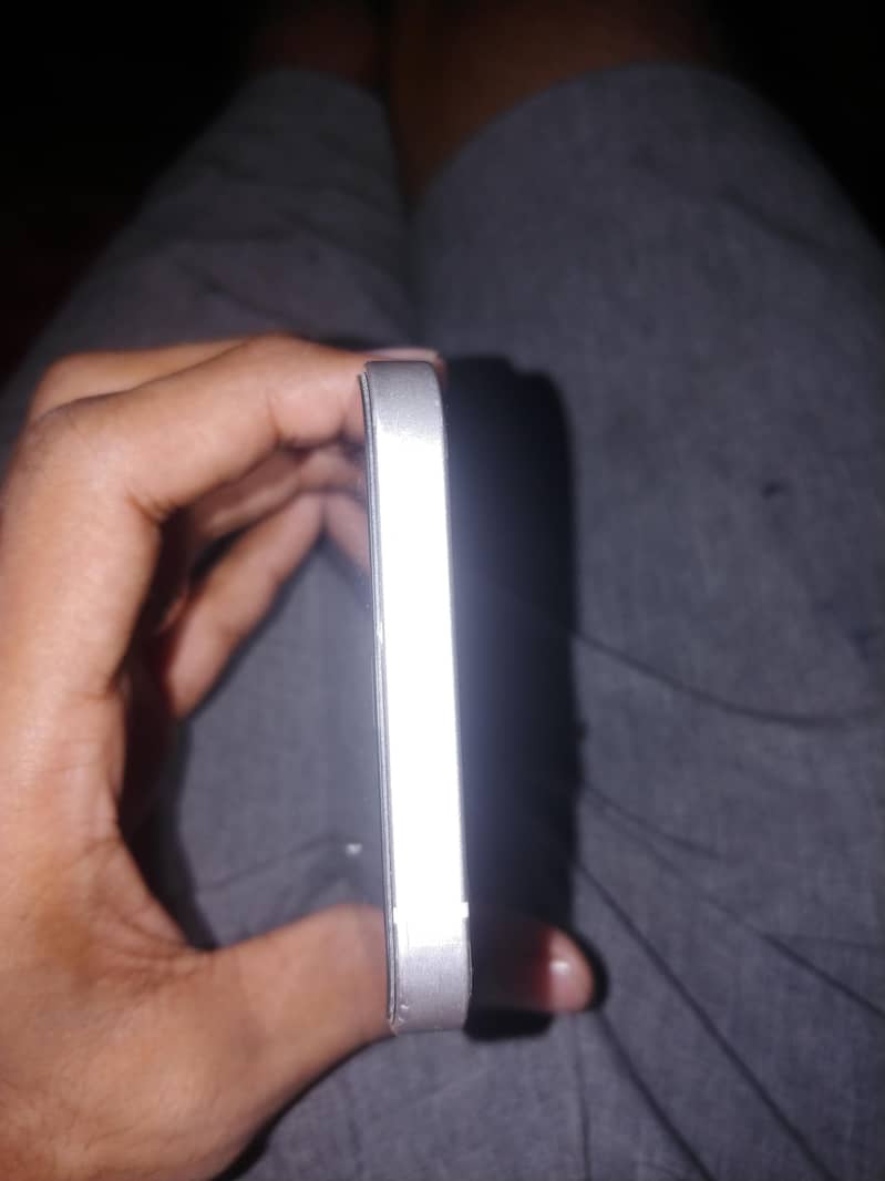 Apple iPhone 12 13