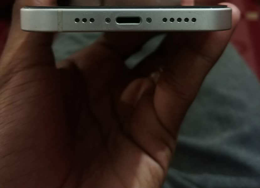 Apple iPhone 12 17