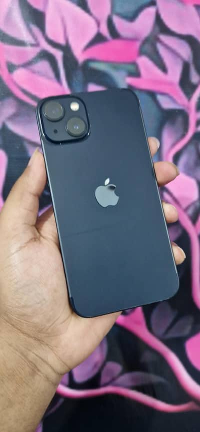 Apple iPhone 13
