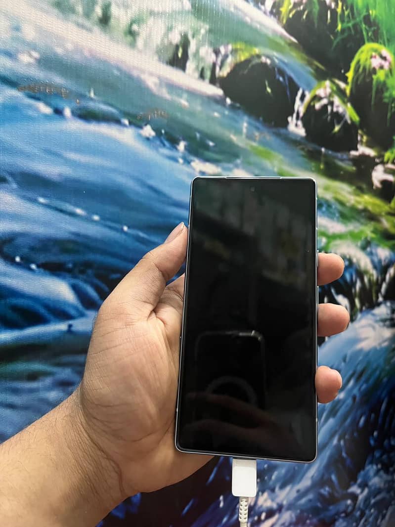 Google Pixel 7a 2