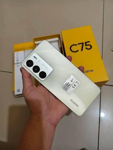Realme C75 0