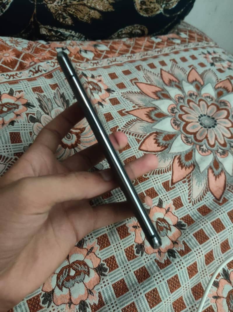 One Plus 7T 12