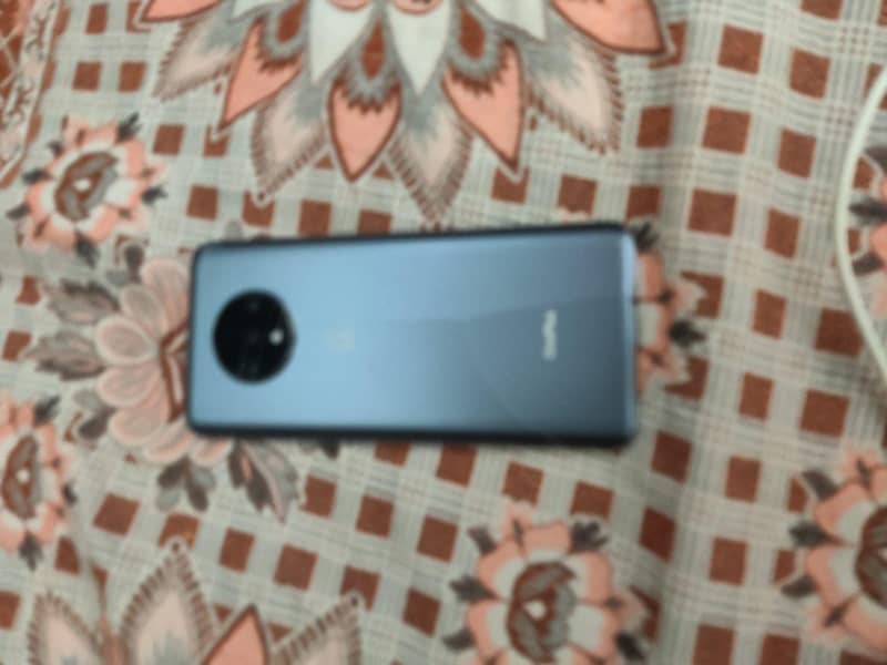 One Plus 7T 18