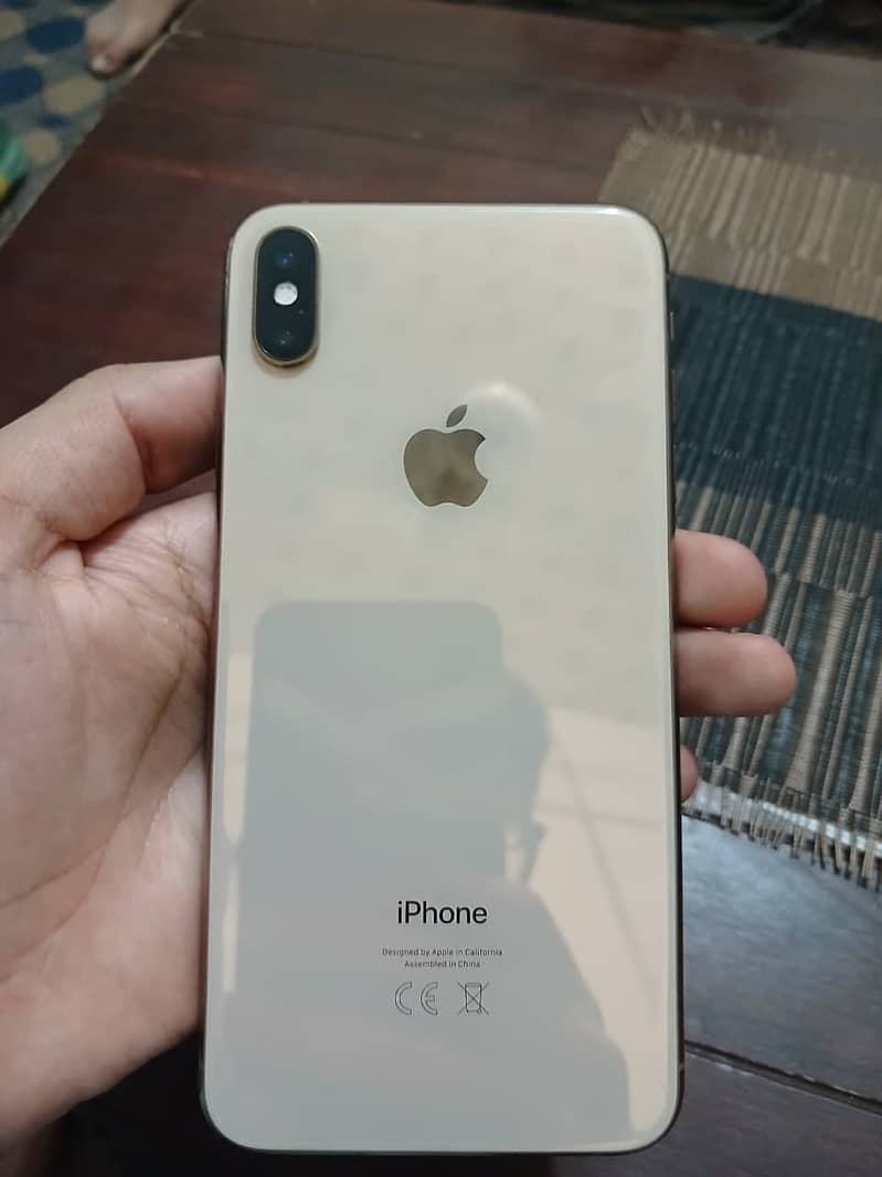 iPhone XS Max 1