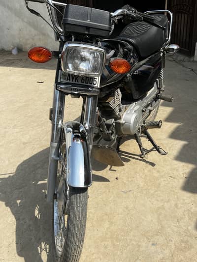 Honda CG 125 2025