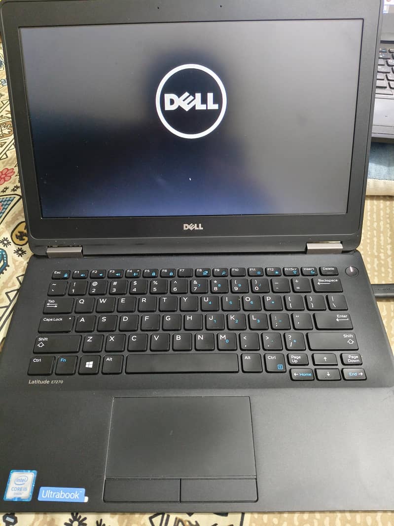 Dell E7270 0
